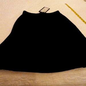 St John skirt size 2
